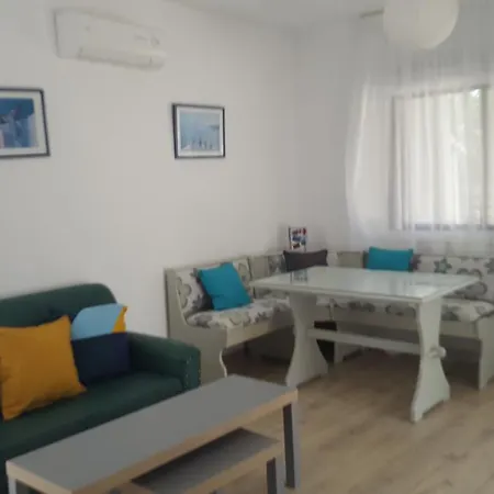 דירה Profitis Ilias Church View *